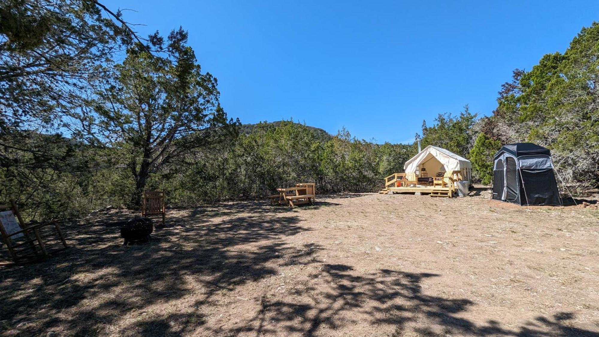 A Peace Of Heaven Cabins And Rv Vanderpool Exteriör bild