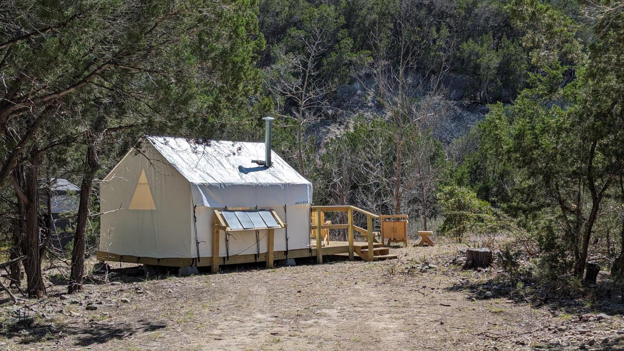 A Peace Of Heaven Cabins And Rv Vanderpool Exteriör bild